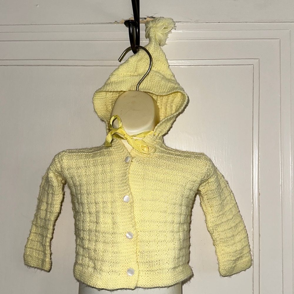 Vintage‎ yellow pom pom hooded cardigan unisex baby sweater
